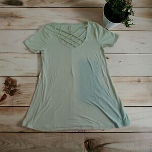 🌍5/$10🌏 Medium Zenana Premium Shirt Sea Foam Green Top